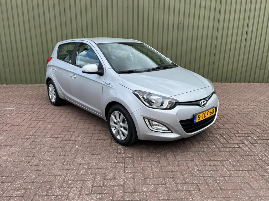 Hyundai I 20 1.2i i-deal