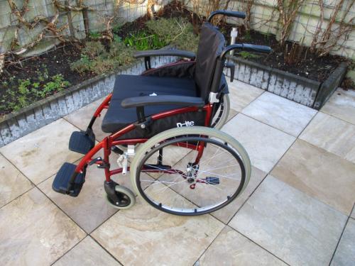 Zgan opvouwbare lichtgewicht rolstoel met anti-lekbanden en hoepels