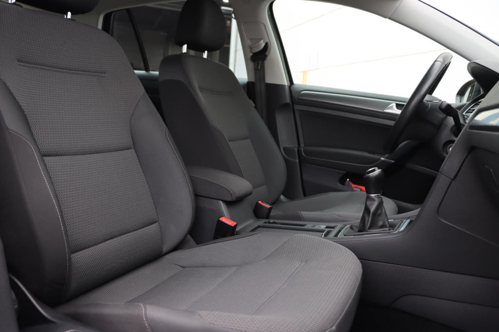 Volkswagen Golf 1.0 tsi comfortline business 115pk