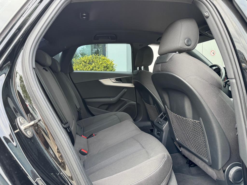 Audi A4 limousine 1.4 tfsi sport pro line * carplay * 18 inch * nap