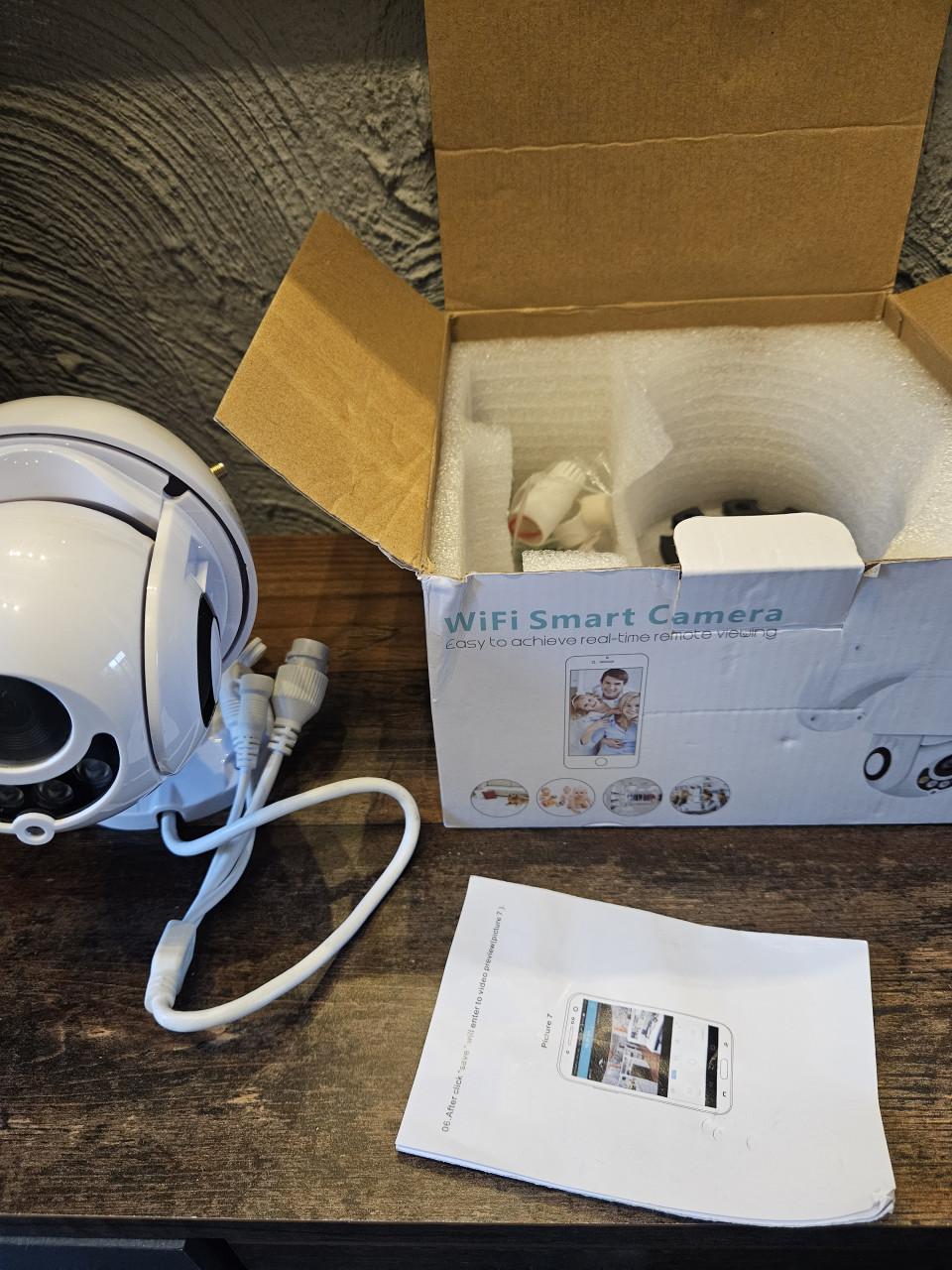Nieuwe WiFi Smart Camera - Buitenbeveiliging mooie staat