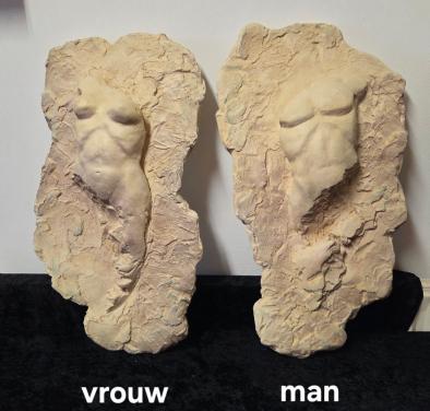Wandreliëfs met karakter