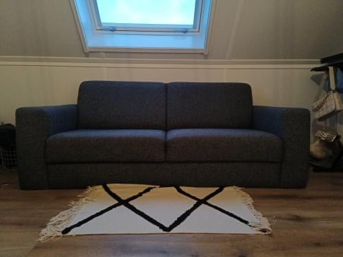 Mooie, ruime 2 zitsbank