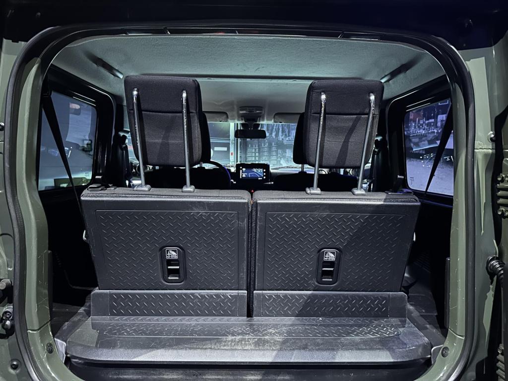 Suzuki Jimny 1.5 stijl *4 persoons*clima*trekhaak*navi*