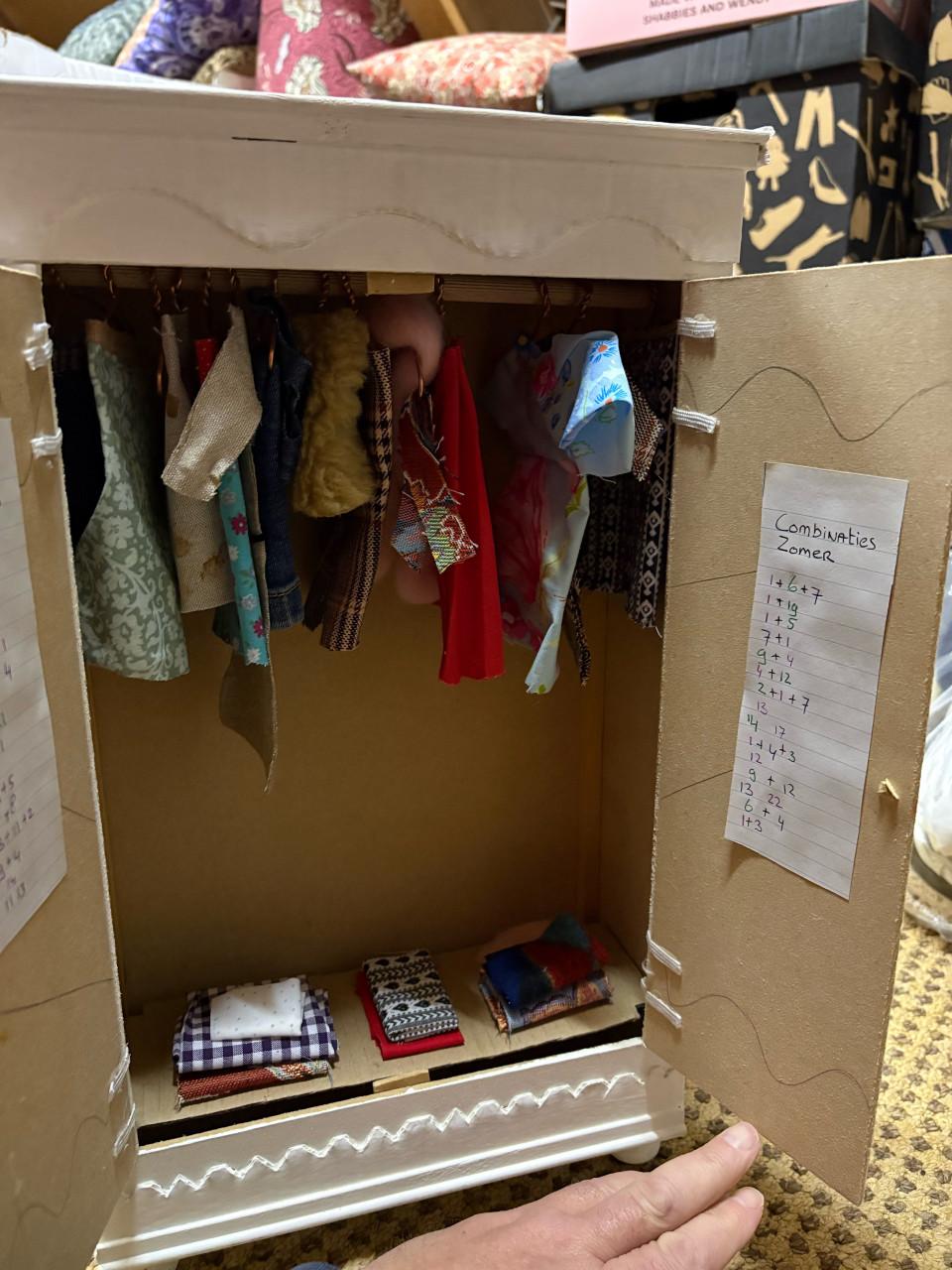 Sinterklaas Surprise kledingkast