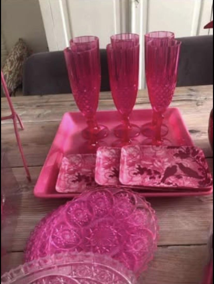 Uitgebreid plastic/melanine servies