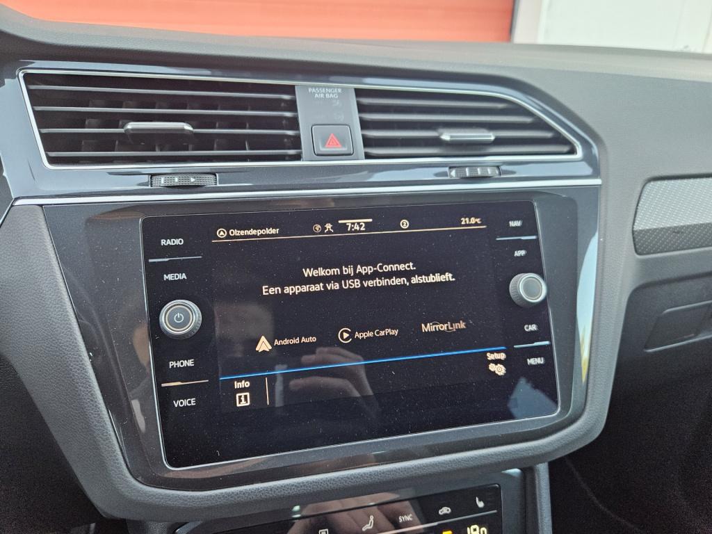 Volkswagen Tiguan 1.5 tsi r-line business+ | elek. trekhaak | keyless