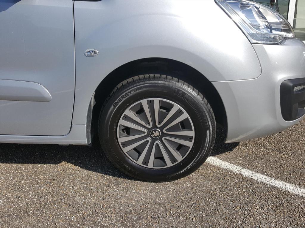 Peugeot Partner tepee 1.2 110pk active | trekhaak | apple carplay | airco |
