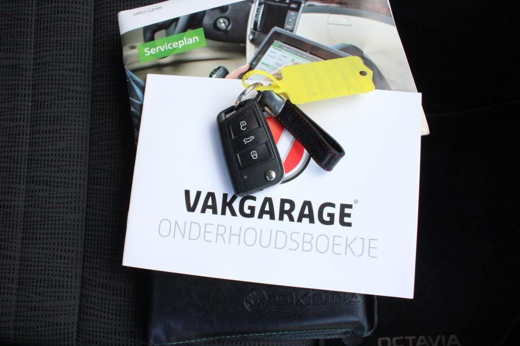 Skoda Octavia combi elegance business 1.4 tsi grt eleg bns