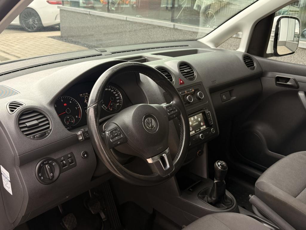 Volkswagen Caddy 1.6 tdi c-edition | cruise | trekhaak | navi | bluetooth |