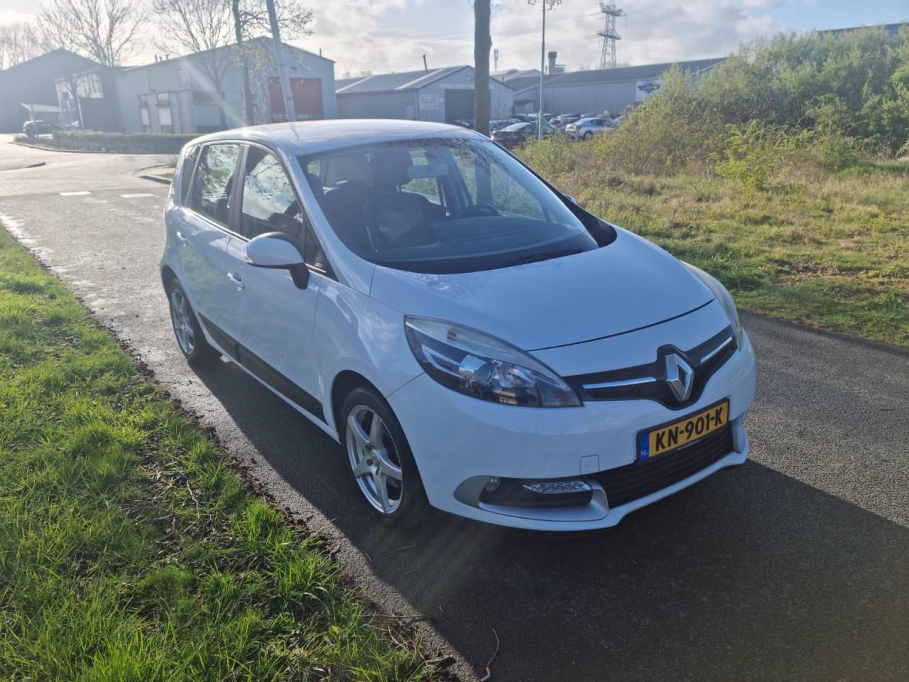 Hele mooie renault scenic 1.2tce bj 2013 172.000km