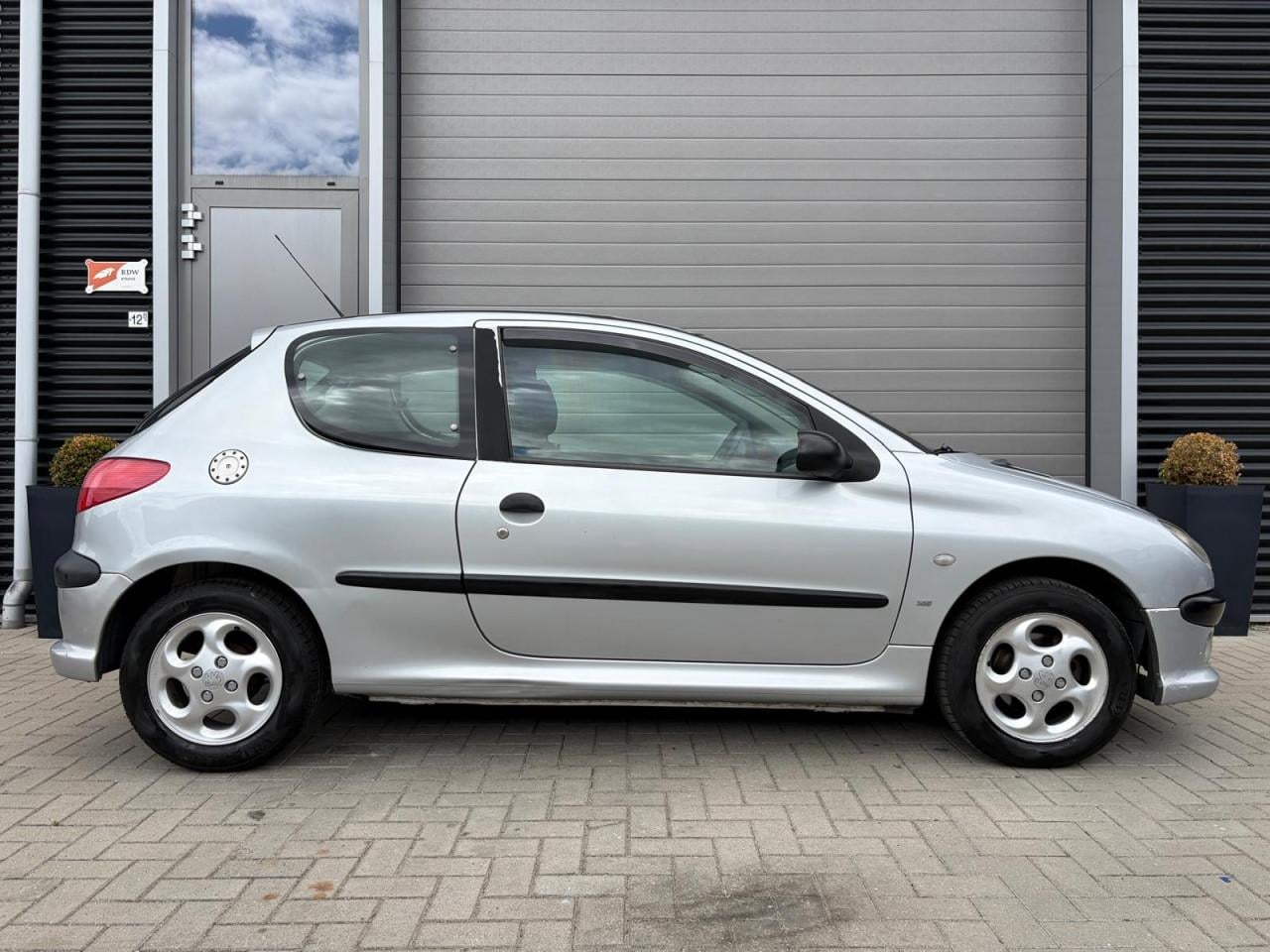 Peugeot 206 - 1.4 XS/Inruilkoopje/APK tot december 2026/Beginnersauto/