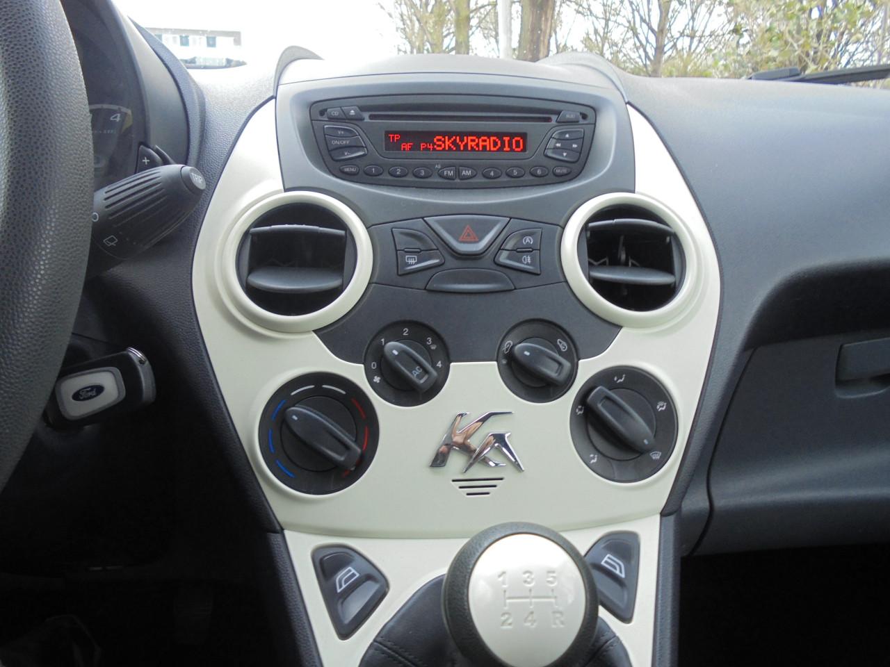 Ka in nieuwstaat 60.315 Km !!!! N.A.P Tweede Eig. Mooie nette auto