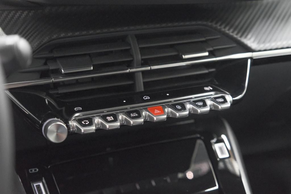 Peugeot E-2008 ev allure 54 kwh | 11 kw lader | warmtepomp | apple carplay 