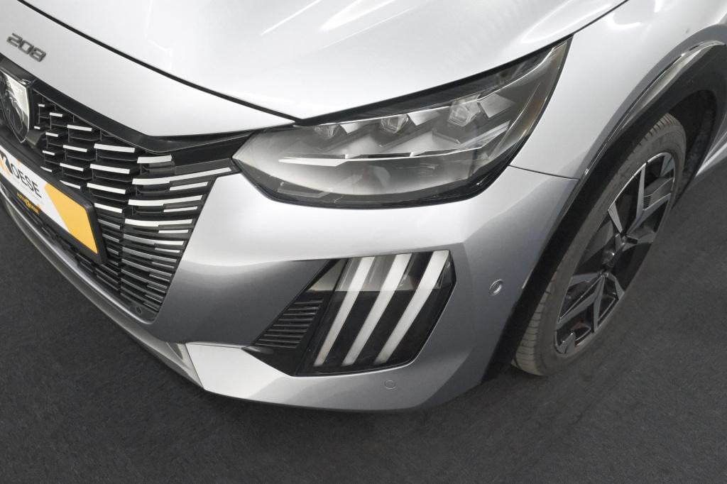 Peugeot 208 ev gt 54 kwh | 95,7% soh | 11 kw lader | 360 camera | alcantara