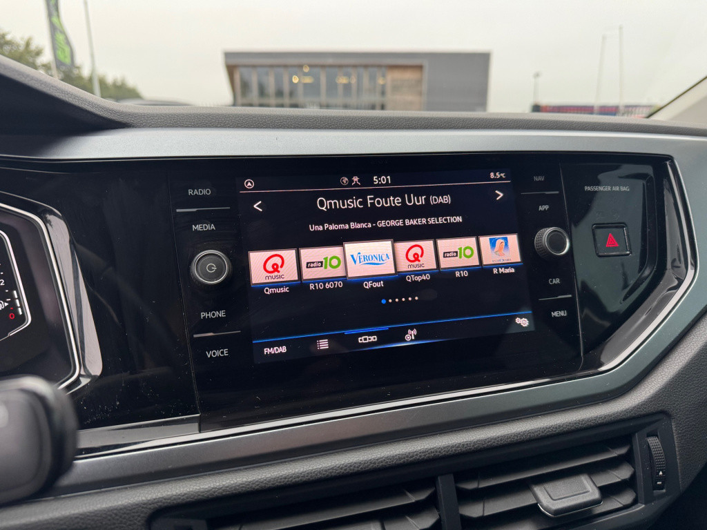 Volkswagen Polo 1.0 tsi highline * virtual cockpit * keyless * camera