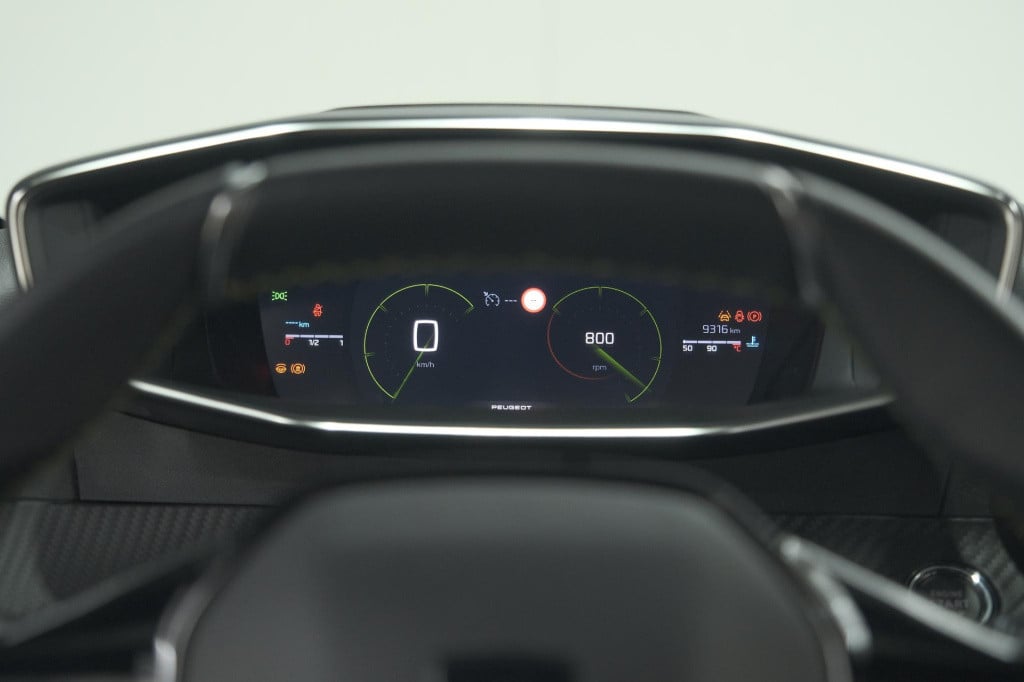 Peugeot 208 puretech 100 gt | camera | apple carplay | parkeersensoren