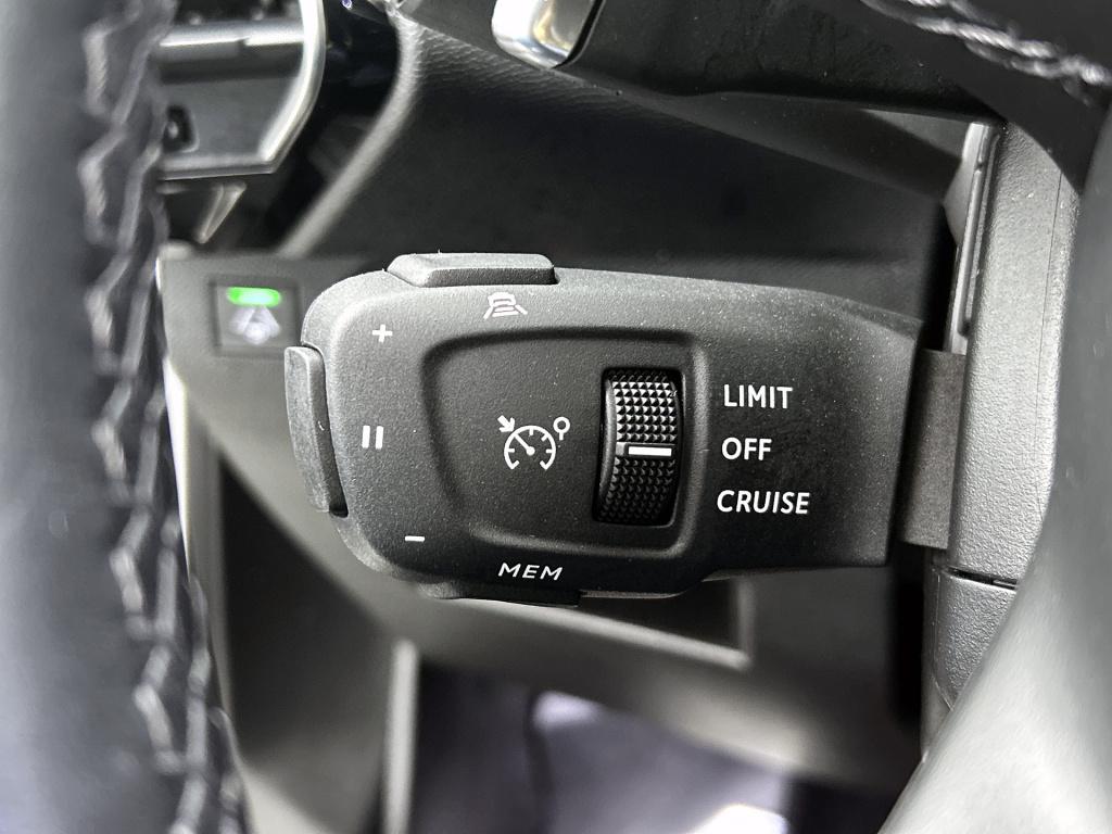 Ds Ds 7 crossback e-tense awd 300pk automaat rivoli | zwart leder | adaptie