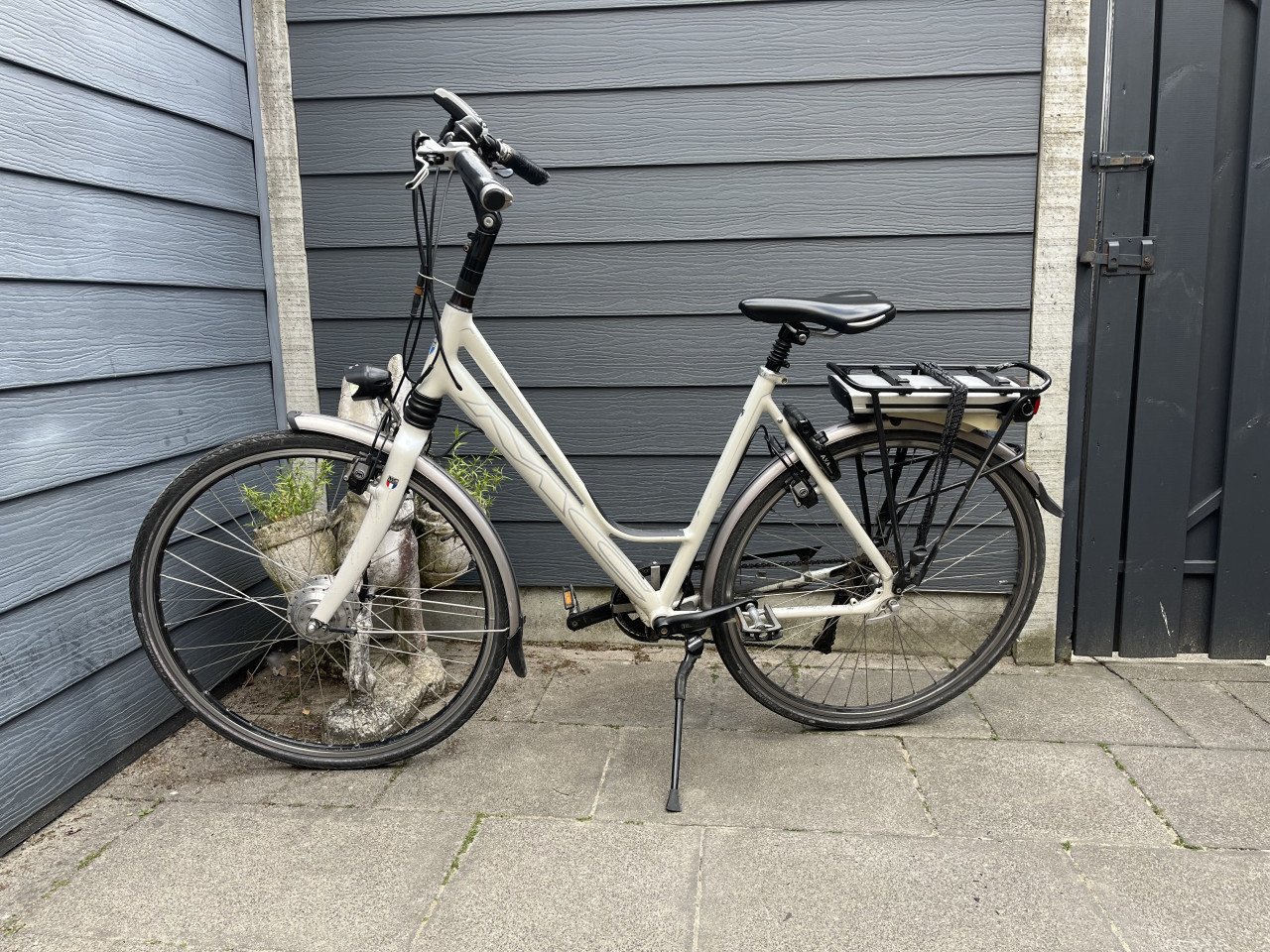 GERESERVEERD  Damesfiets