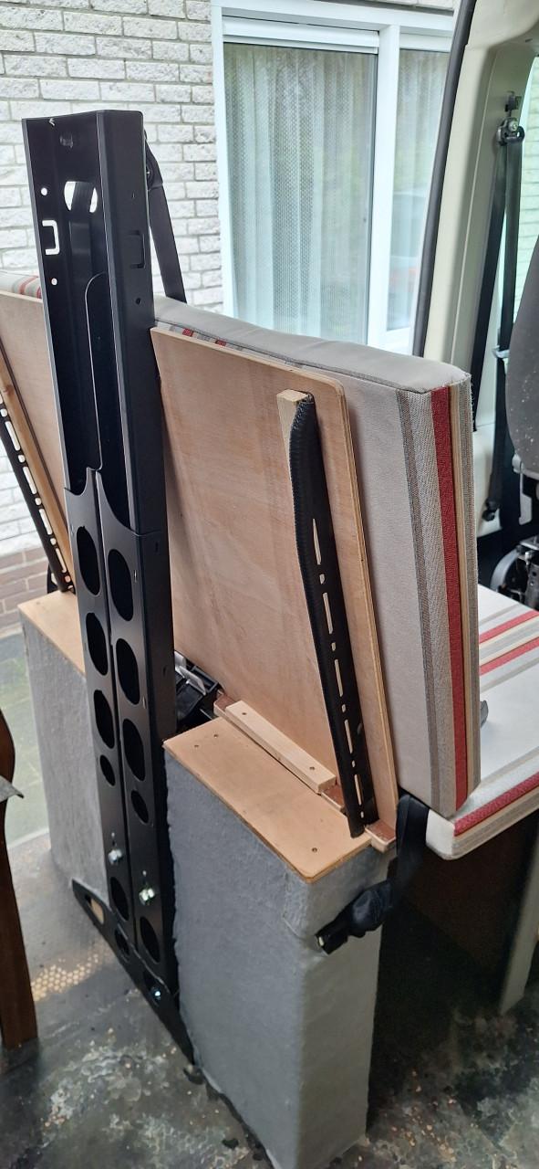 Camperinrichting Ducato met extra zitplaatsen