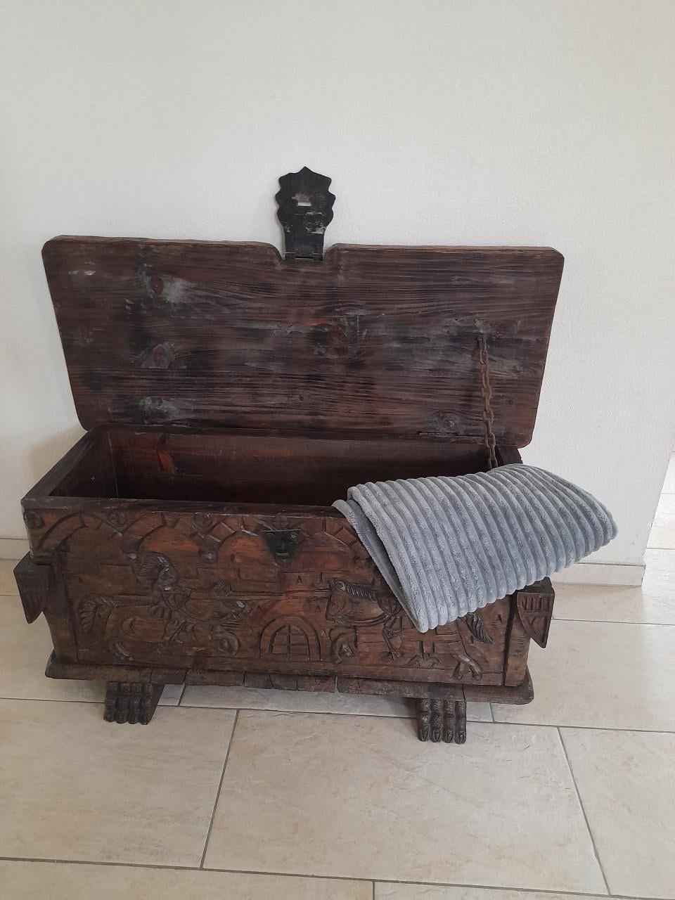 Prachtige dekenkist / scheepskist (in goede nette staat )