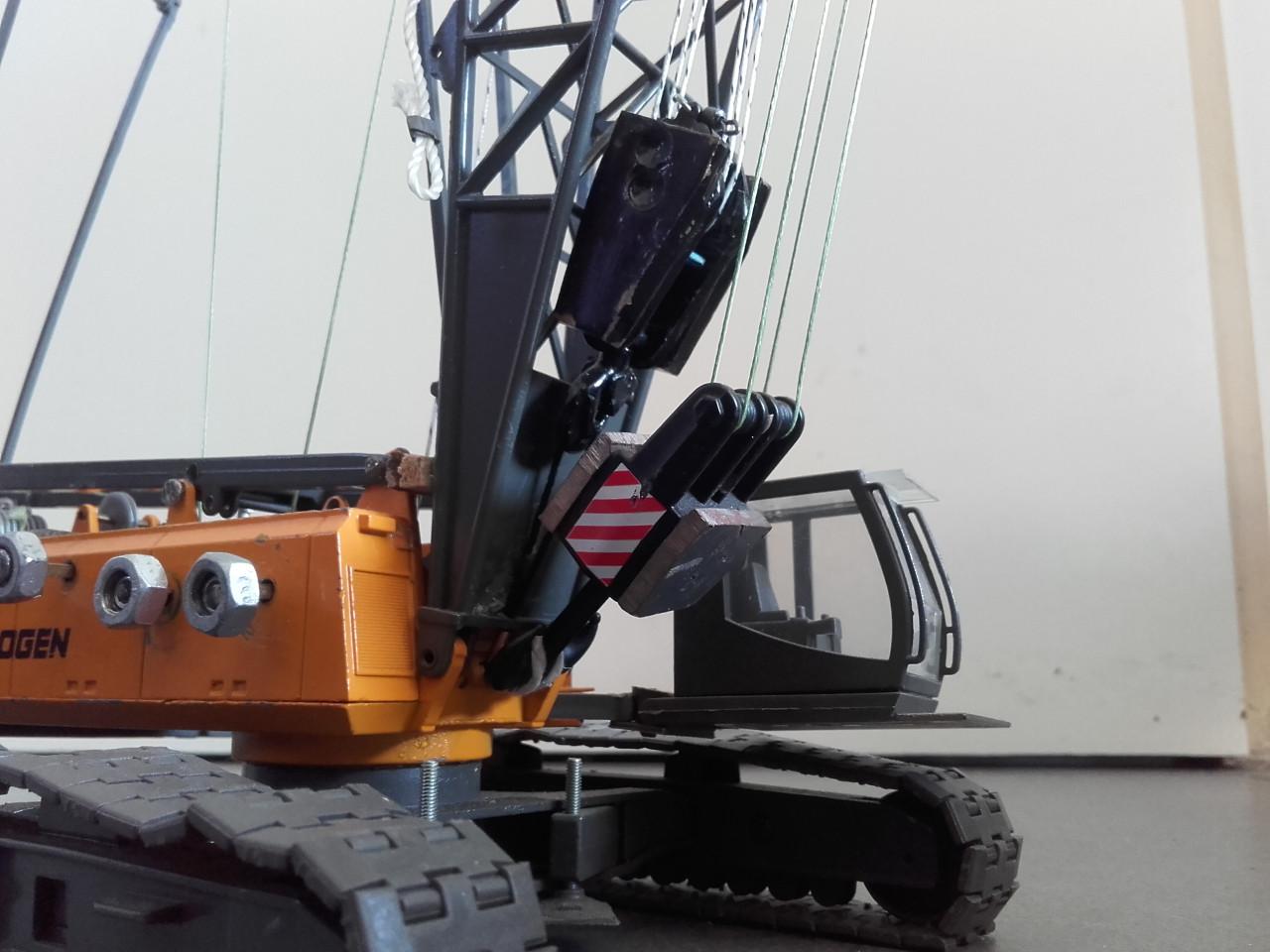 Sennebogen rupskraan conrad. 1:50