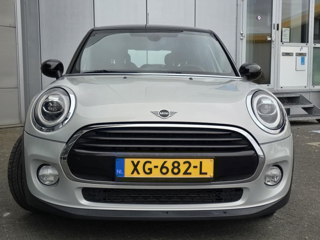 Mini Cooper mini 1.5 chili slechts 22.000 km!!