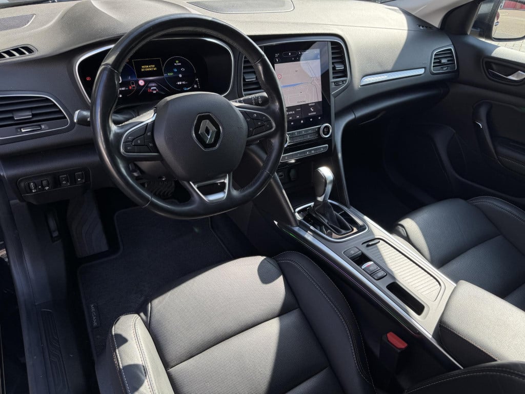 Renault Megane E-tech estate 1.6 plug-in hybrid 160 business edition one | 