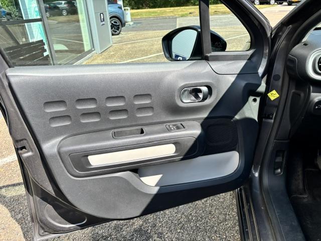 Citroen C3 1.2 82pk s&s feel edition trekhaak | navigatie | apple carplay &