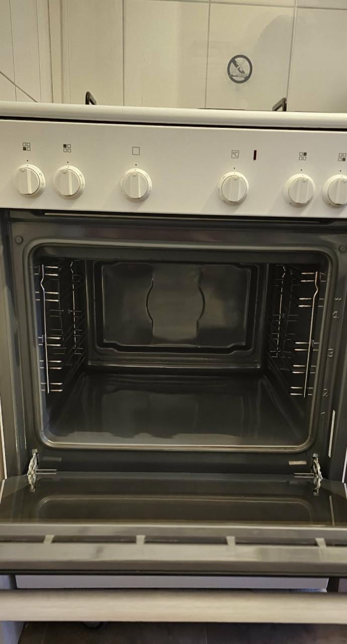 Siemens gasfornuis met oven in prima staat