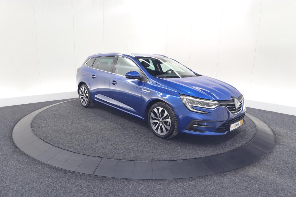 Renault Megane tce 140 edc techno | trekhaak | camera | navigatie | 9.3 inc