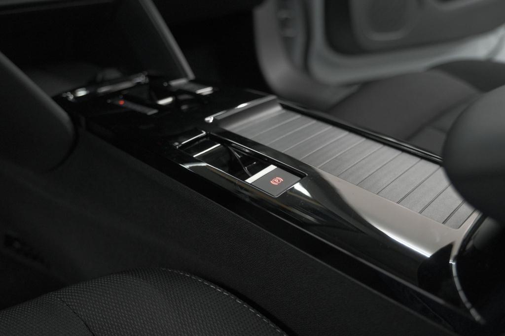 Citroen C4 hybrid 136 e-dcs6 max | camera | apple carplay | navigatie | par