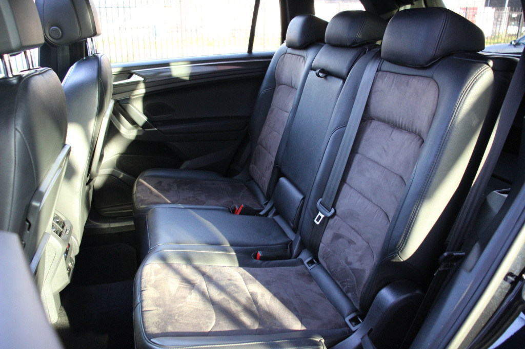 Volkswagen Tiguan Allspace 1.5 tsi highline r-line 7p. pano | acc | el.trek