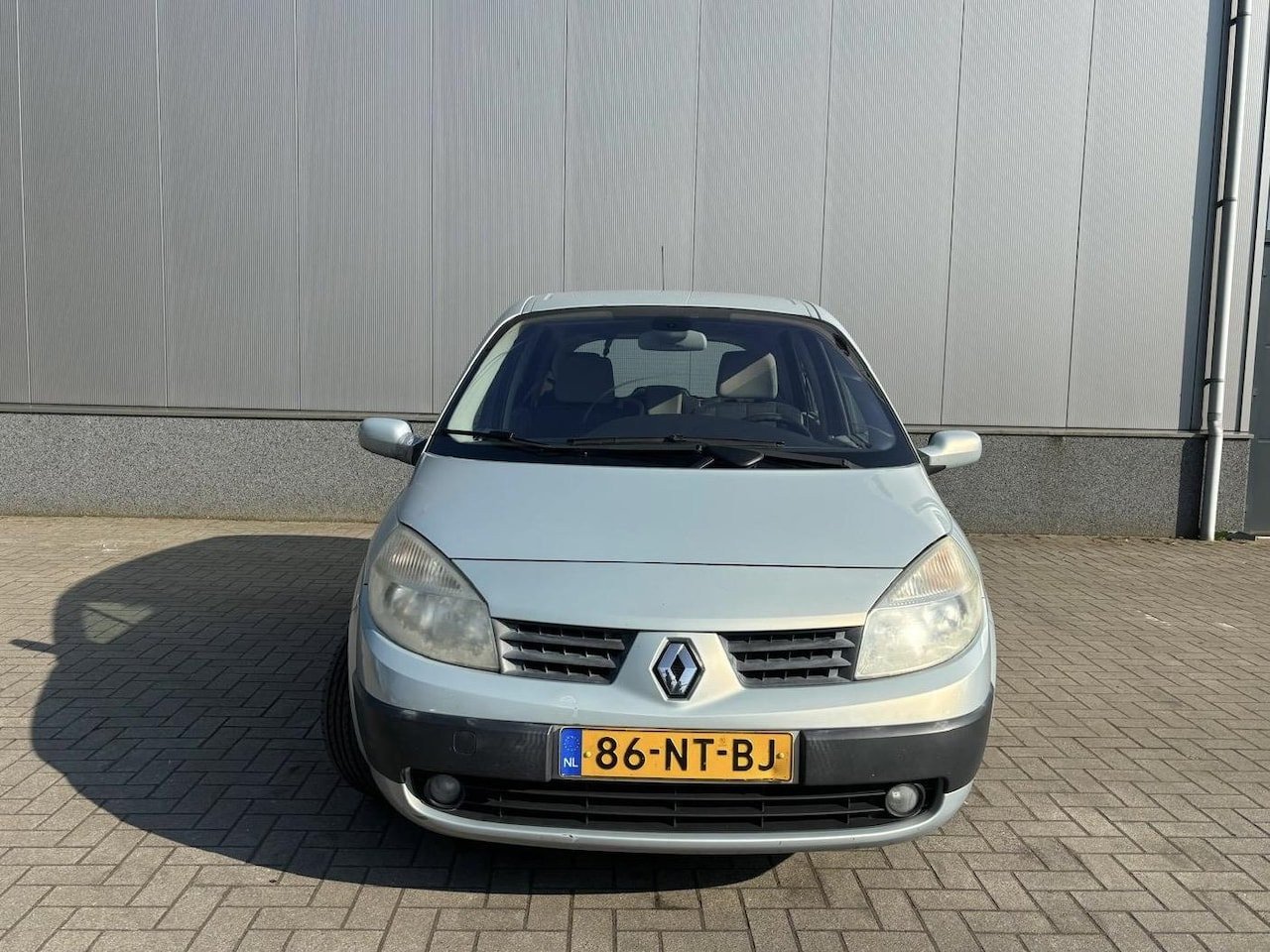 Renault Scénic 2.0-16V Dynamique Comfort