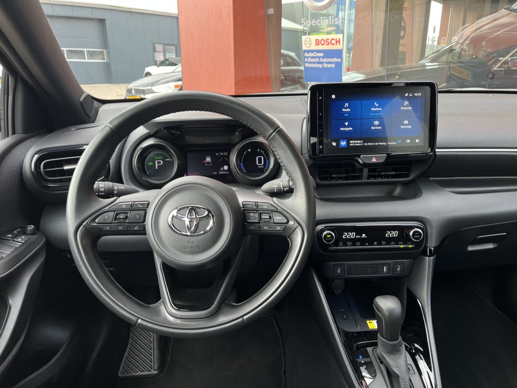 Toyota Yaris 1.5 hybrid executive | carplay | navi | stoelverw. | acc