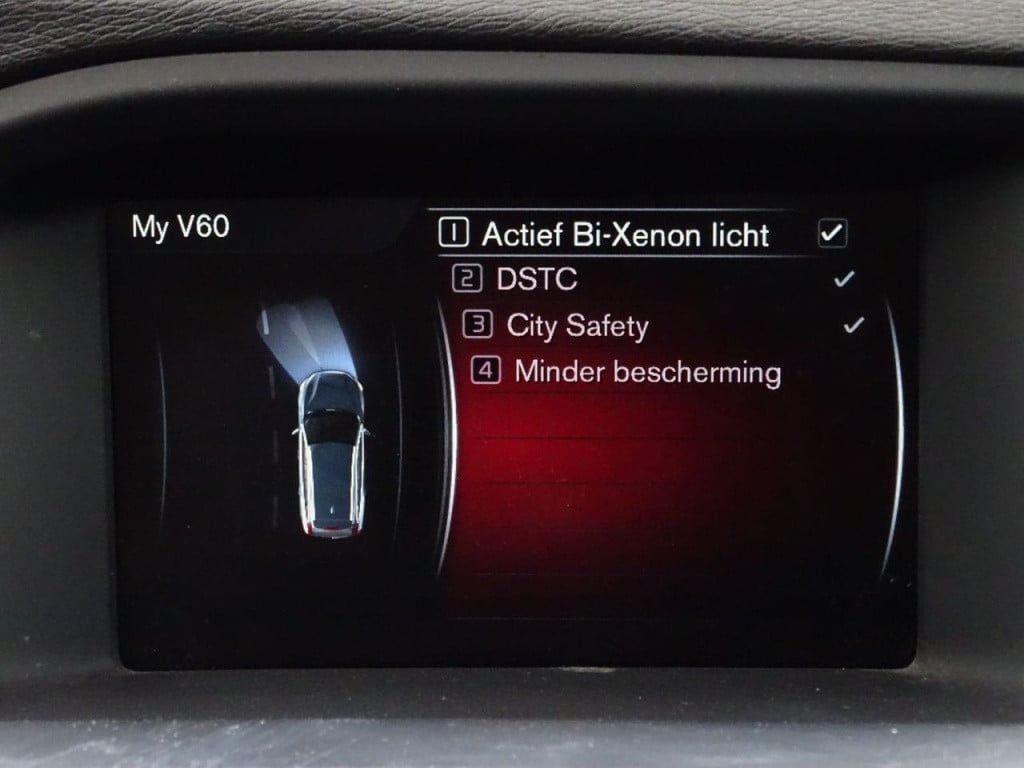 Volvo V60 2.4 d6 awd plug-in hybrid summum | xenon | leder | memory | pdc