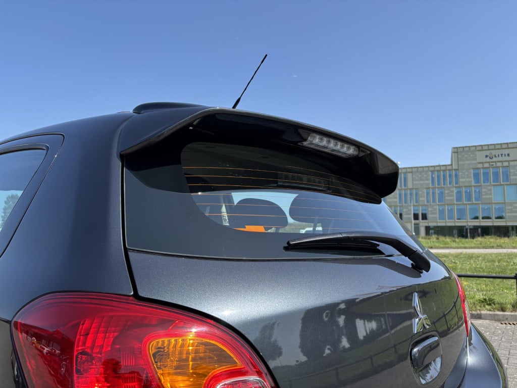 Mitsubishi Space Star 1.2 connect+