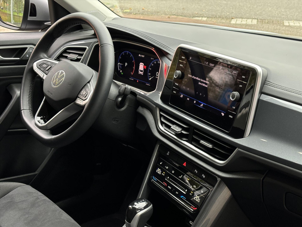 Volkswagen T-roc 1.5 tsi 150pk 7-dsg| carplay| camera| climate |virtual coc