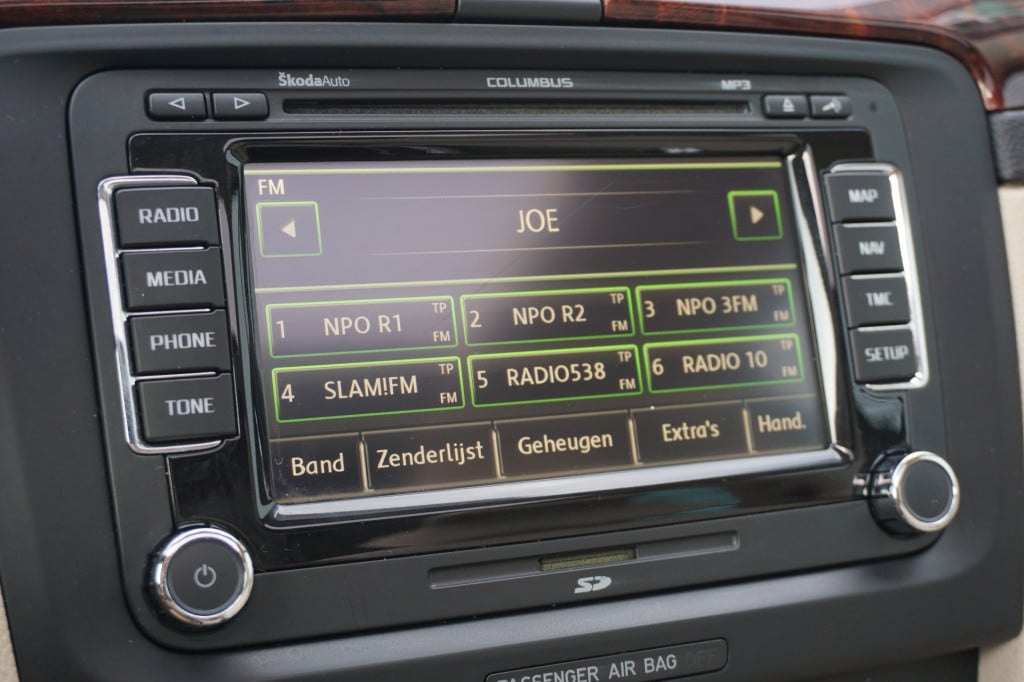 Skoda Superb combi 3.6 fsi elegance 4x4 business line automaat - climate / 