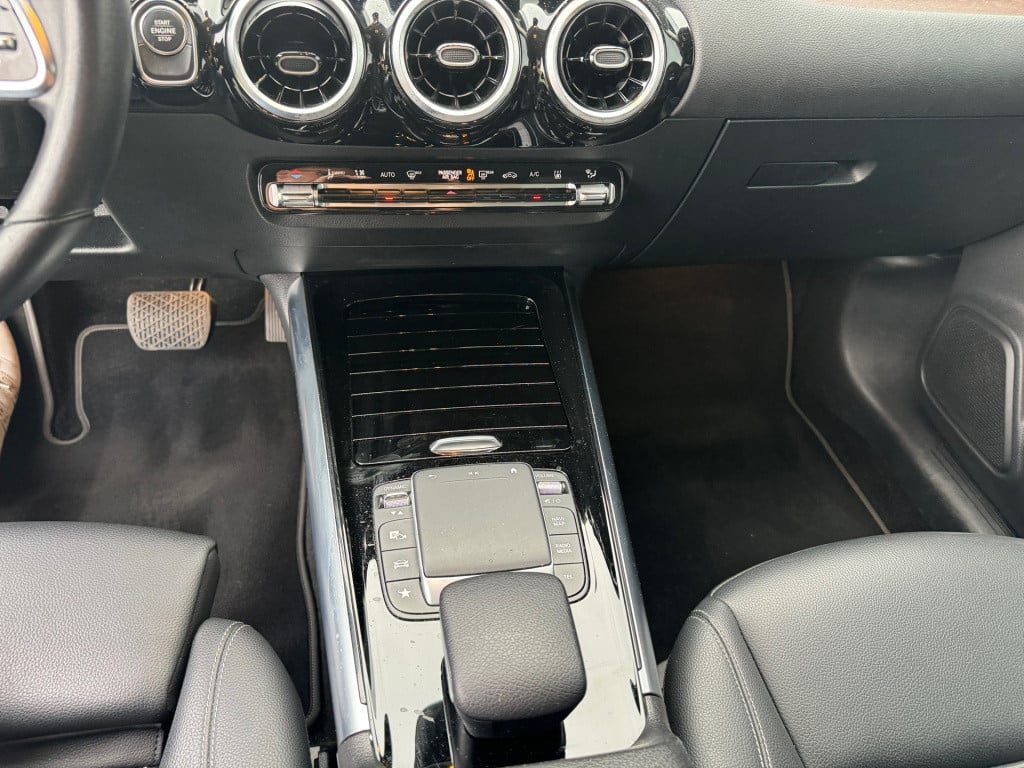 Mercedes-Benz Gla-klasse 250 e progressive business line automaat , achteru