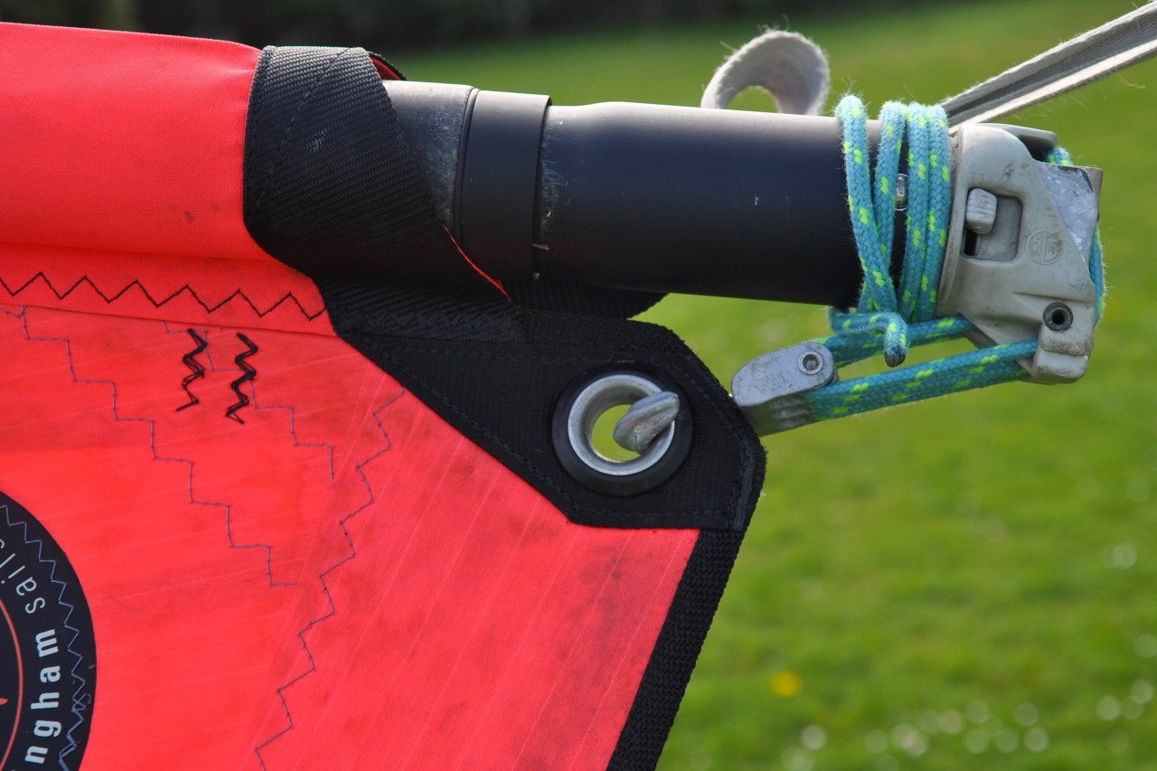 6.5m2 Tushingham Raptor Freeride zeil, FiberSpar mast, NeilPryde giek