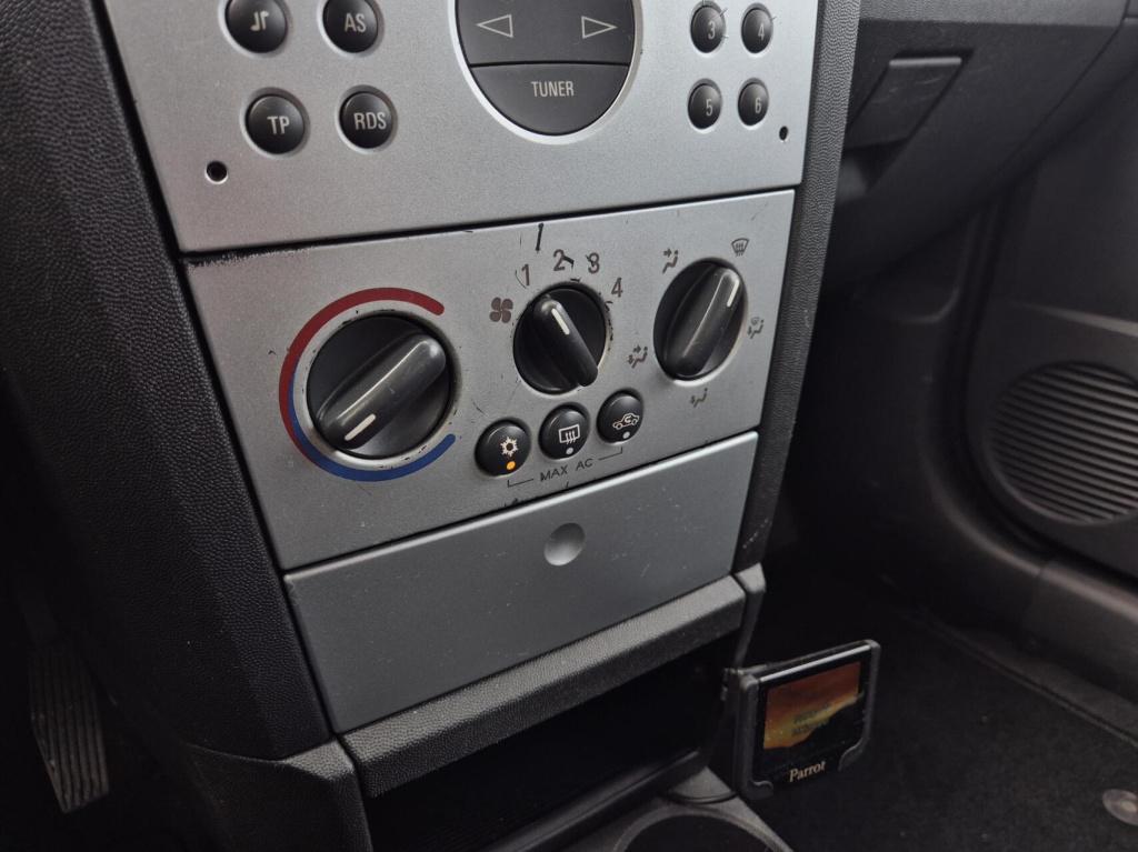 Opel Meriva 1.6-16v cosmo automaat / nieuwe distriebutieriem / nieuwe koppe