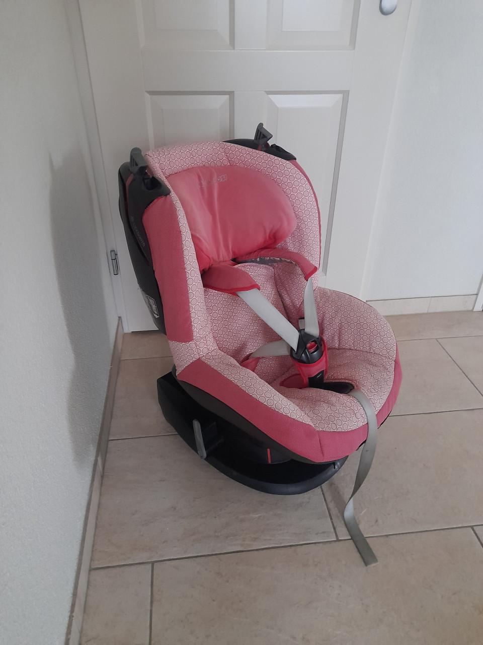 Beschrijving Maxi cosi autostoel 9 /18 kg (in goede schone staat )