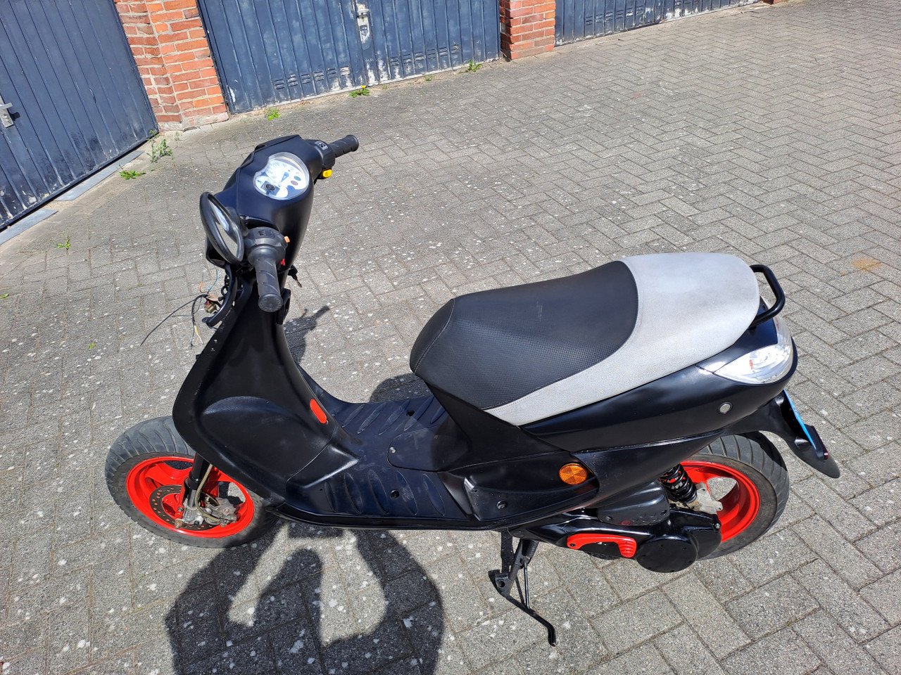 Te koop opknap scooter peugeot vivacity
