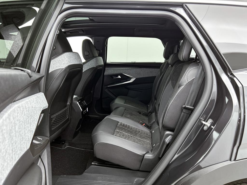 Peugeot 5008 hybrid 145 pk automaat gt | panoramadak | agr stoelen | trekha