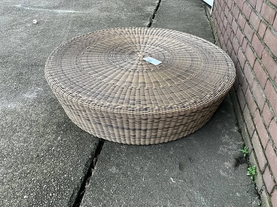 Nieuwe Borek loungetafel / tuintafel