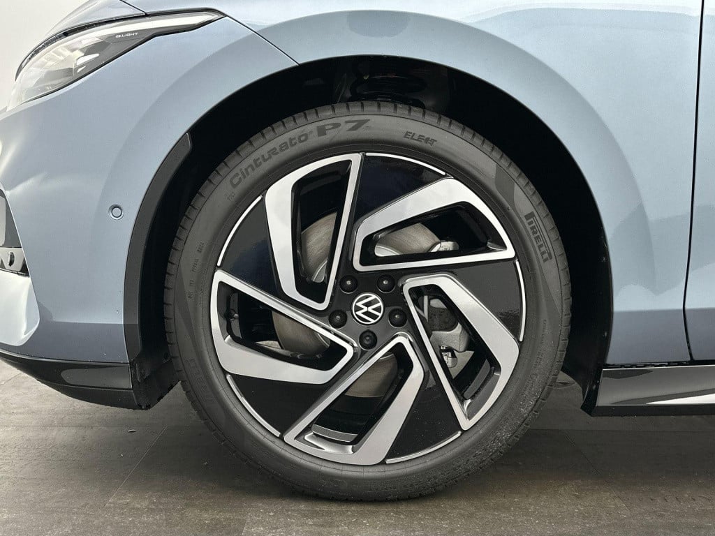 Volkswagen Id.7 tourer pro business 77 kwh 210 kw / 286 pk