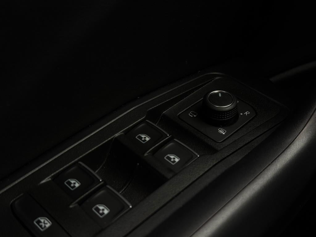 Volkswagen T-roc 1.0 tsi goal edition * stoelverwarming * carplay * camera