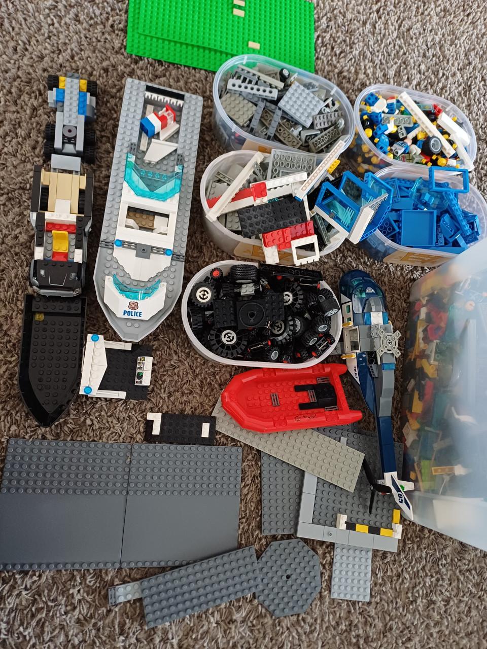 LEGO CITY