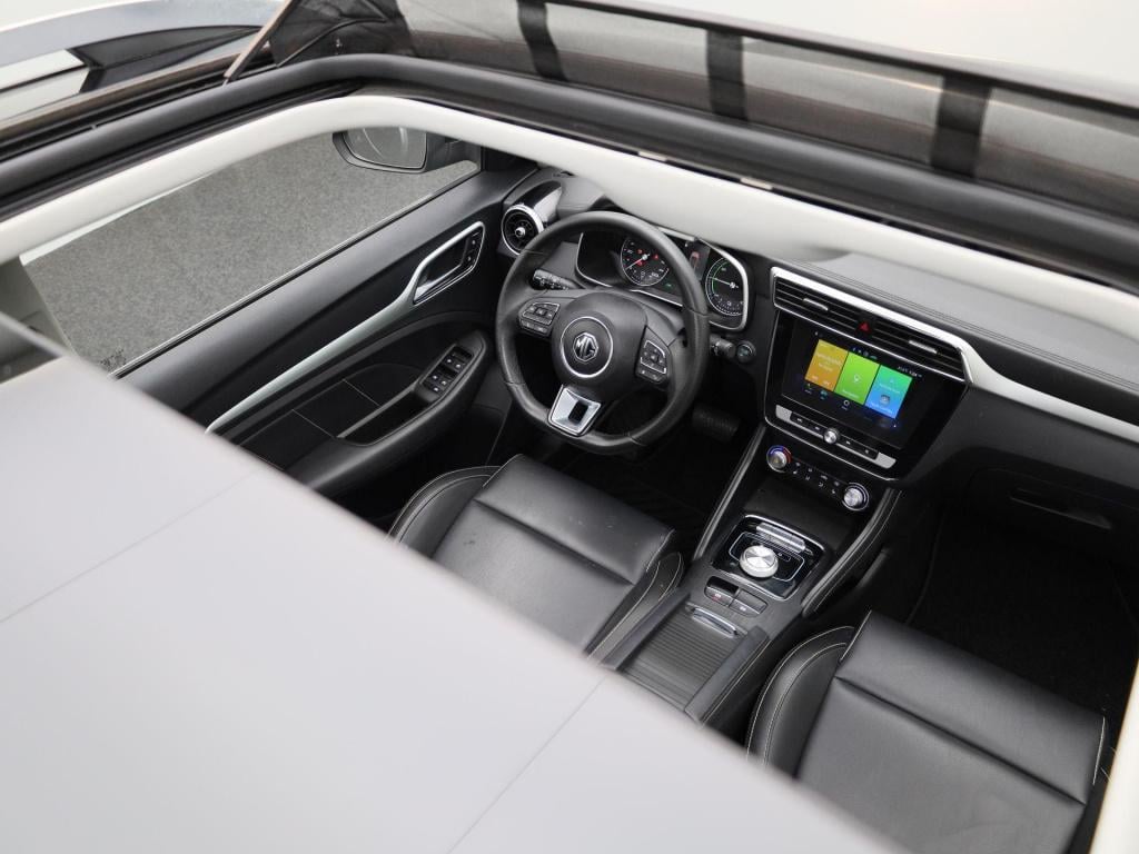 MG Zs Ev mg luxury 45 kwh | automaat | panoramadak | leder | navigatie | ai